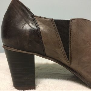 DorKing By Fluchos Soft Leather Square Heel Ankle Booties